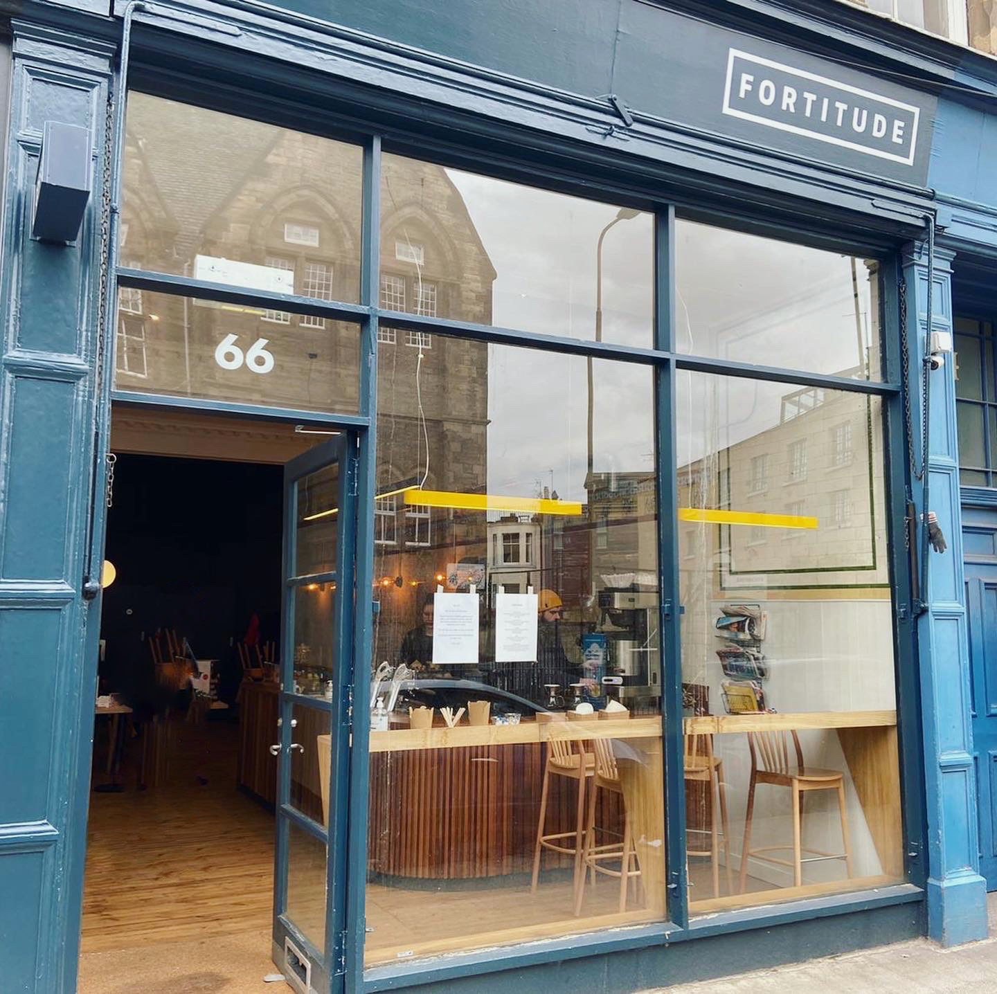The Best Coffee Shops for First Dates in Edinburgh
